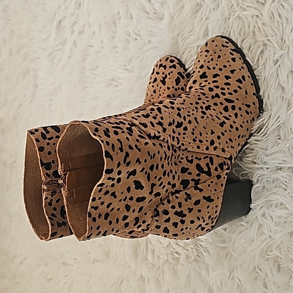 Gibson Latimer cheetah print ankle booties - Picture 3 of 8